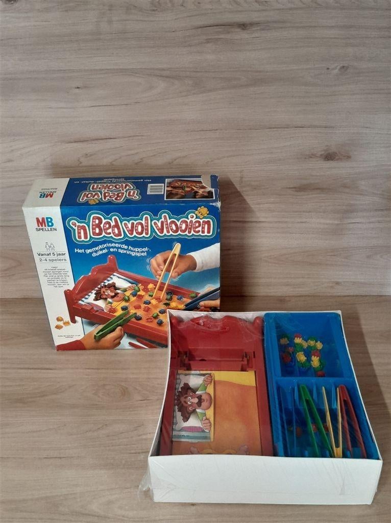 een bed vol vlooien - s5375, Verzenden, Zo goed als nieuw