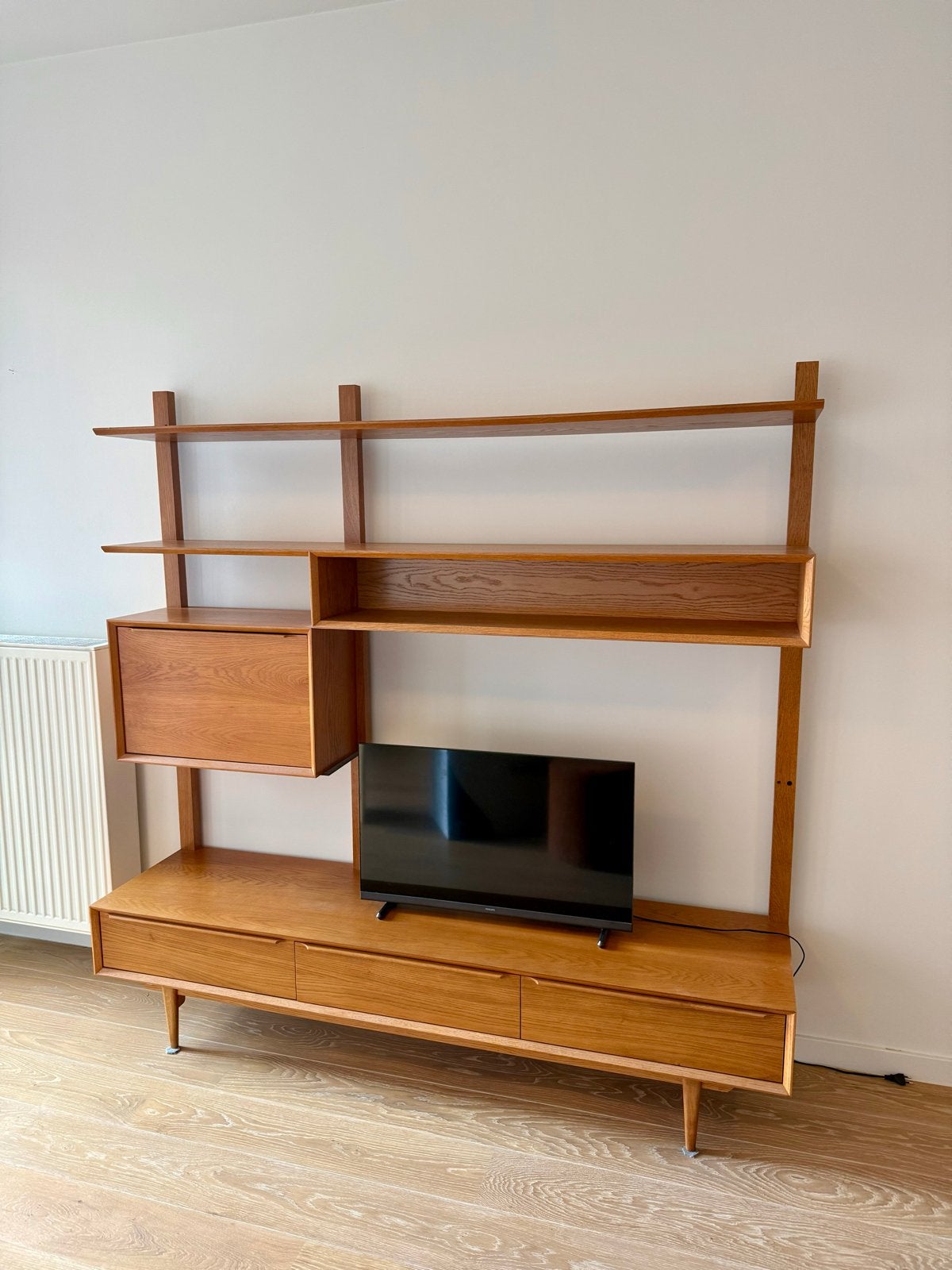 Maison du Monde TV-meubel met opbergruimte en planken, Ophalen, 100 tot 150 cm, Zo goed als nieuw, 150 tot 200 cm