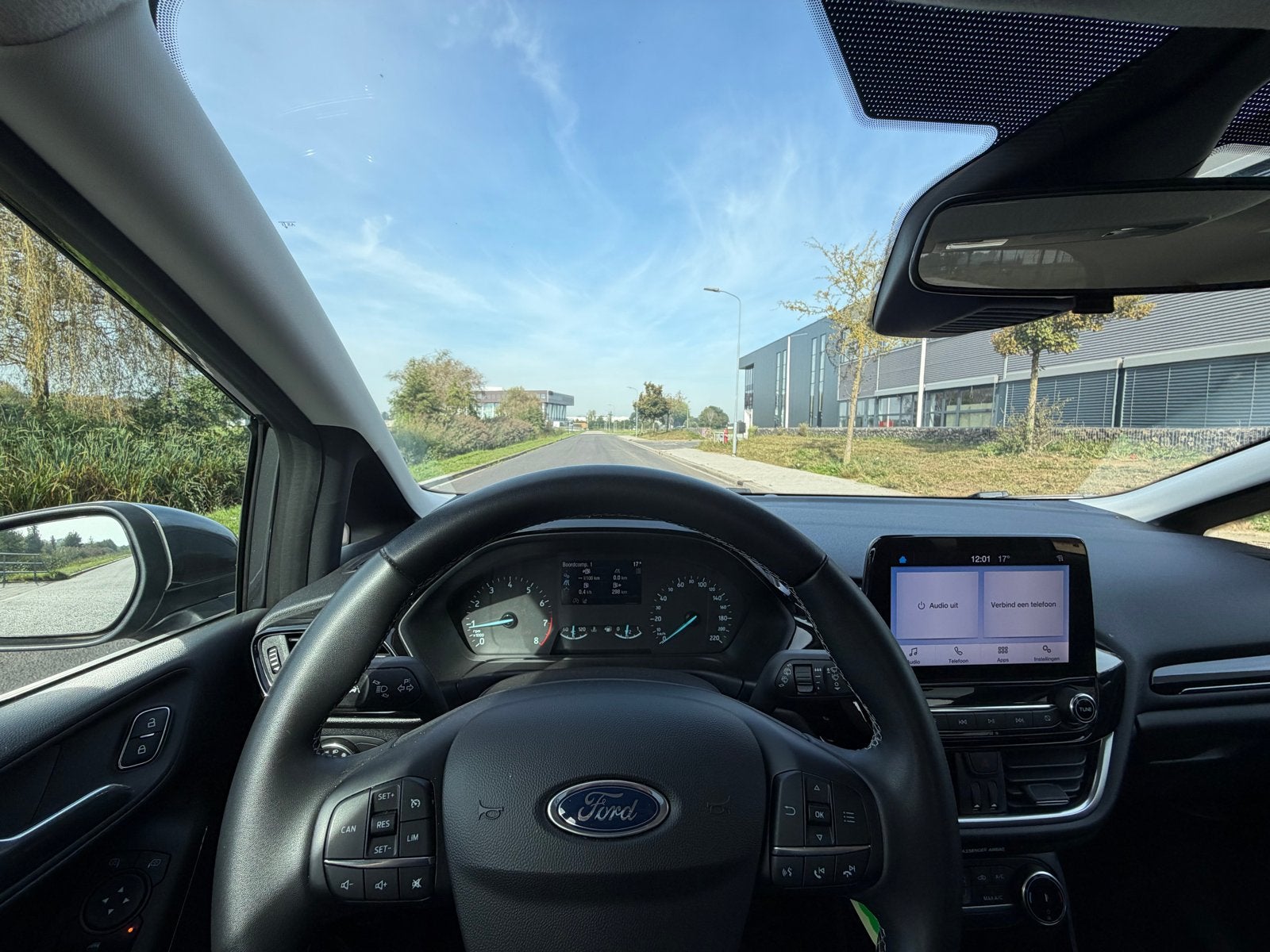 Foto 14 van Ford Fiësta 1.0 Ecoboost Hybrid Titanium 125pk 2023 Grijs