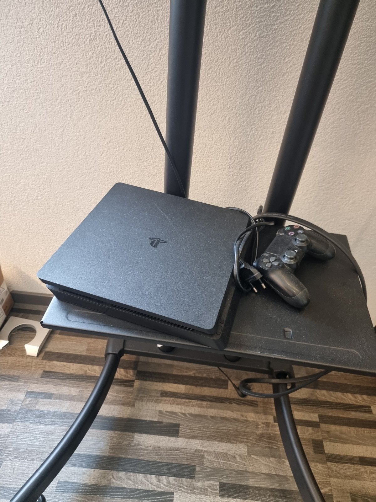 PlayStation 4 Slim met controller, 500 GB, Ophalen of Verzenden, Zo goed als nieuw, Met 1 controller