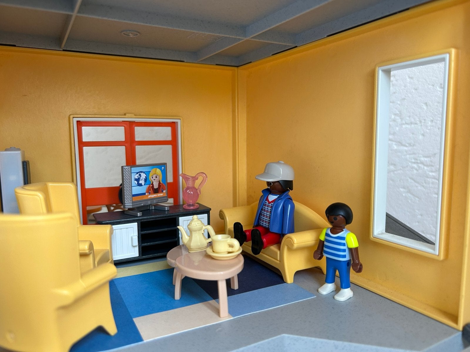 Foto 9 van PLAYMOBIL 9266.Modern Woonhuis met extra verdieping .