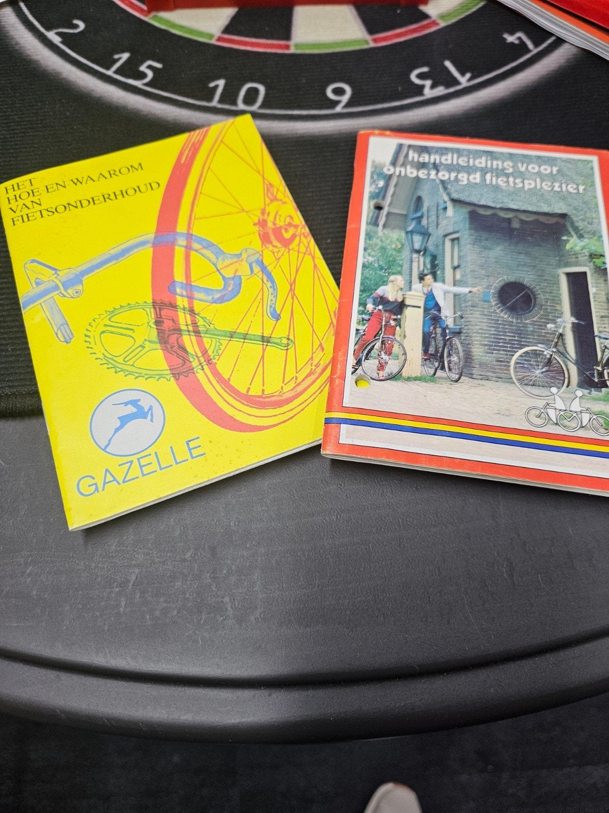 Fiets onderhoudsboekjes Gazelle en algemeen 1981, Ophalen of Verzenden, Gebruikt