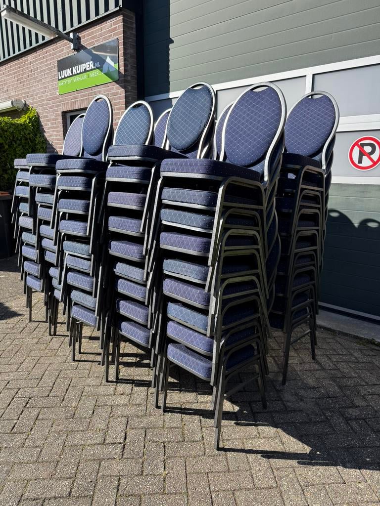 20 stapelstoelen stackchairs te koop, Huis en Inrichting, Stoelen, Ophalen, Zo goed als nieuw, Blauw, Vijf, Zes of meer stoelen