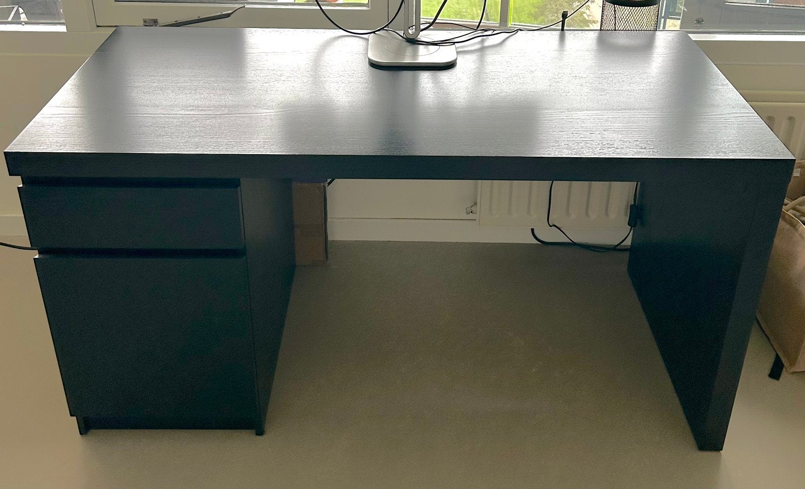 IKEA MALM bureau zwartbruin, Huis en Inrichting, Ophalen, Zwart, Gebruikt, Demontabel