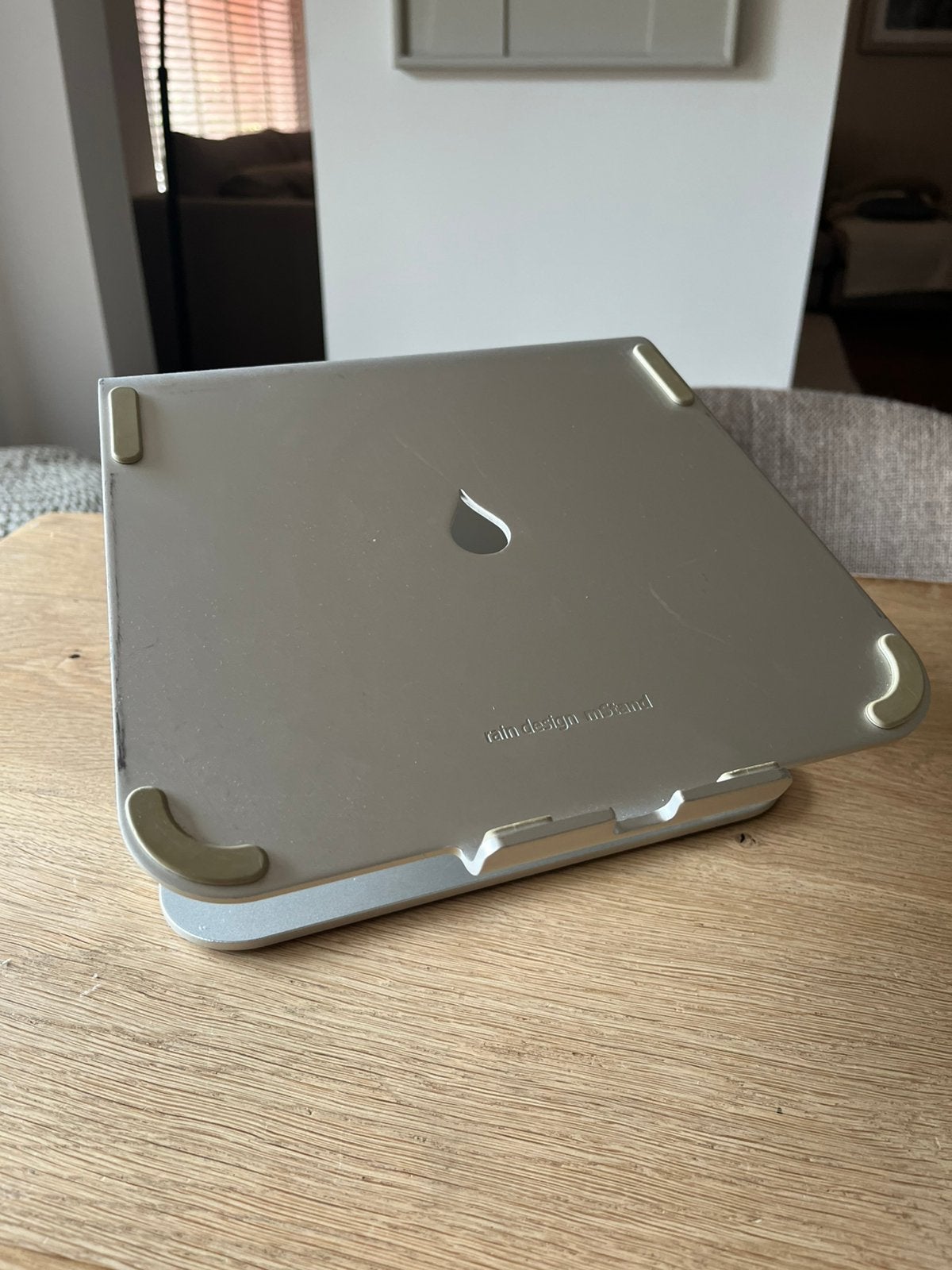 Rain Design mStand laptop standaard. Laptop steun, Ophalen of Verzenden, Gebruikt