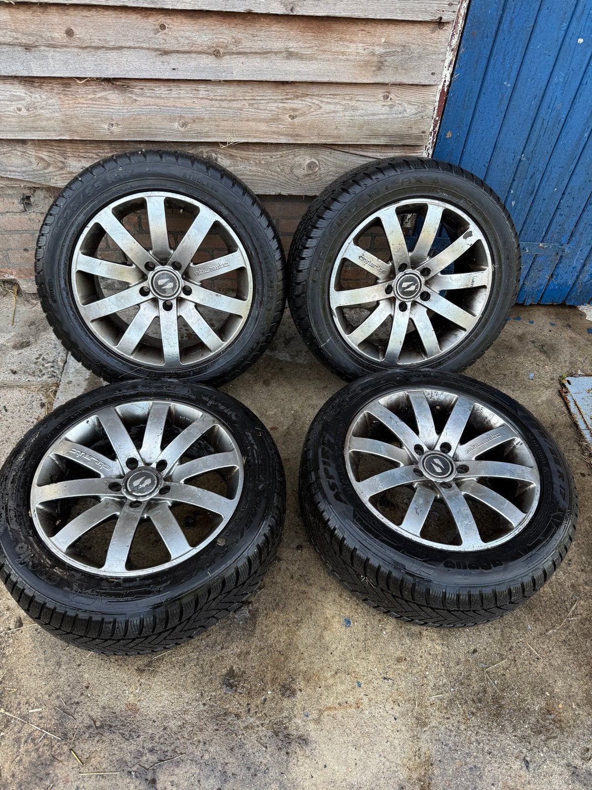 4x Stilauto velgen met 225/55 R17 banden (Champiro/Apollo), Gebruikt, Banden en Velgen, 17 inch, Personenwagen