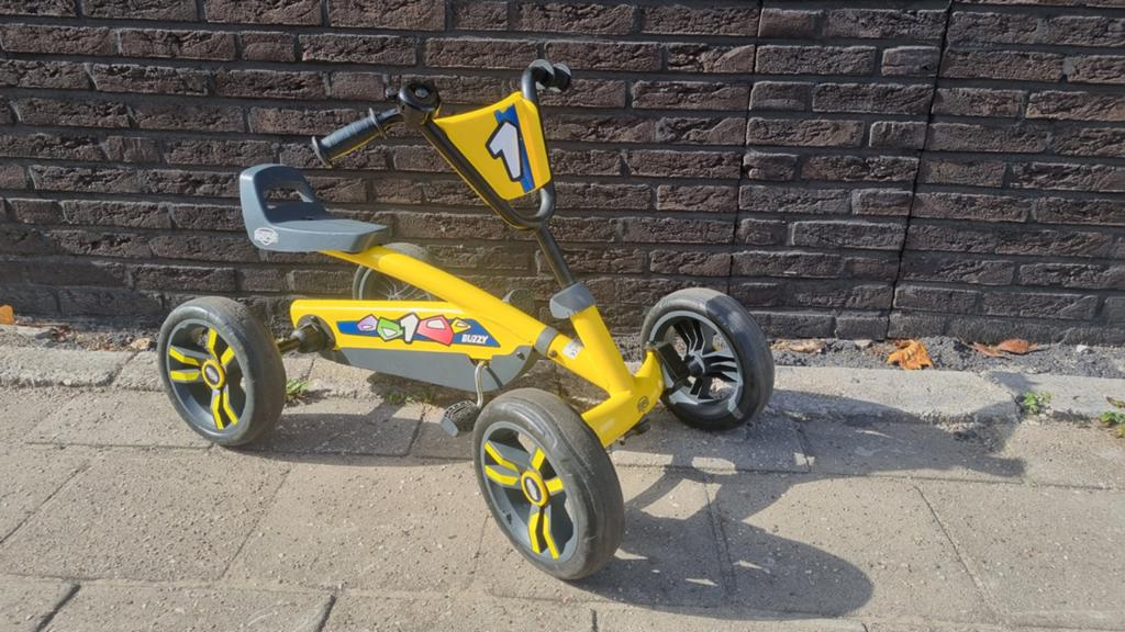 BERG Buzzy Gele skelter- Zo goed als nieuw, Kinderen en Baby's, Speelgoed | Buiten | Skelters, Ophalen, Zo goed als nieuw