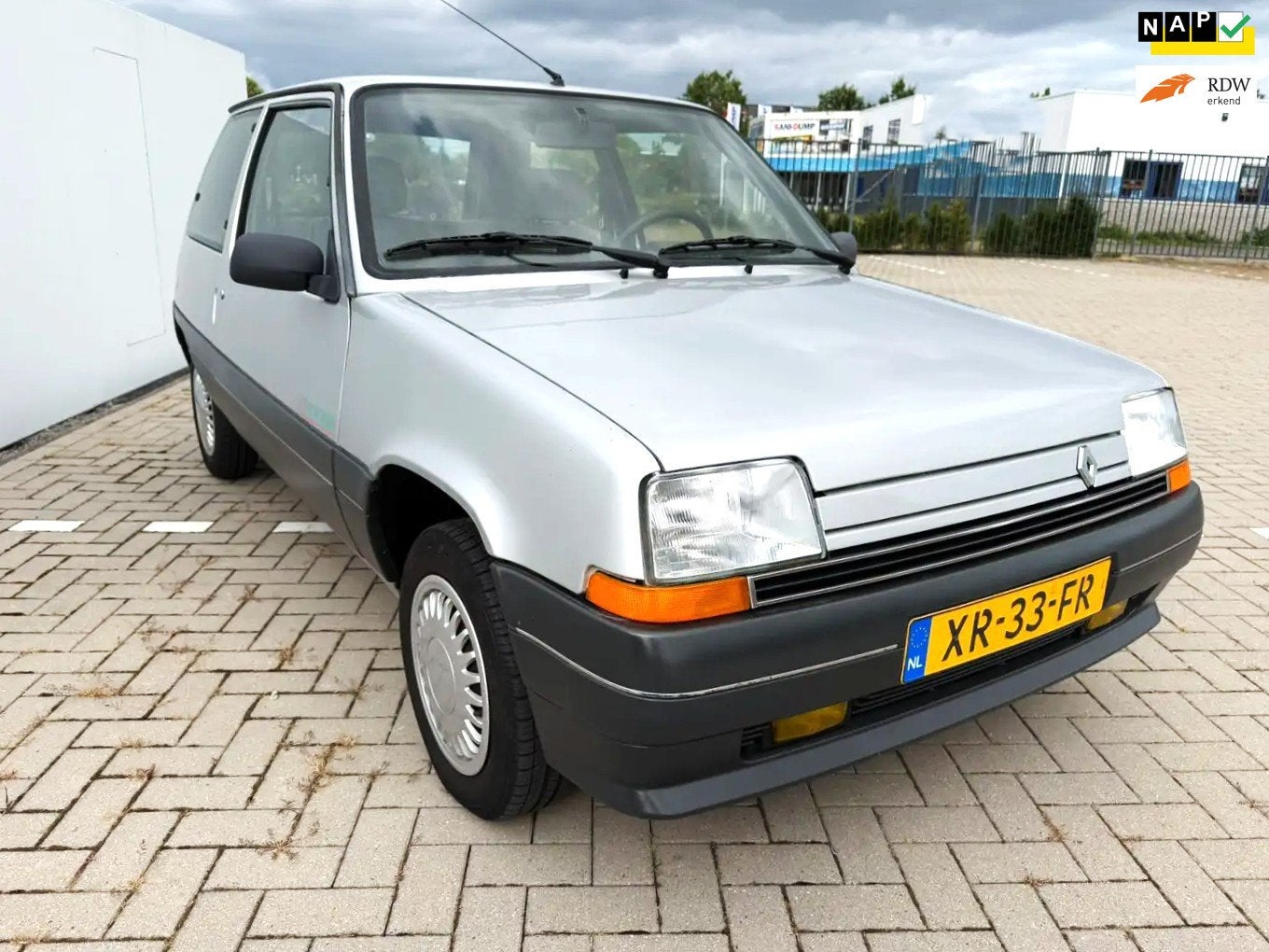 Renault 5 1.4 Automaat met unieke km stand 67631 Km NAP, Stof, Gebruikt, 68 pk, Origineel Nederlands