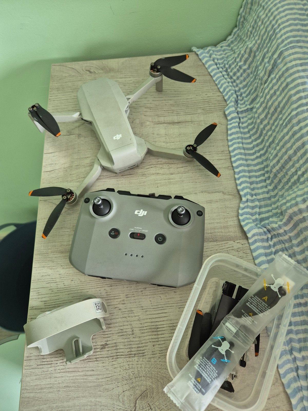 DJI Mini 2 fly more drone met controller, Cameradrone, 5 tot 10 kilometer, Zo goed als nieuw, DJI