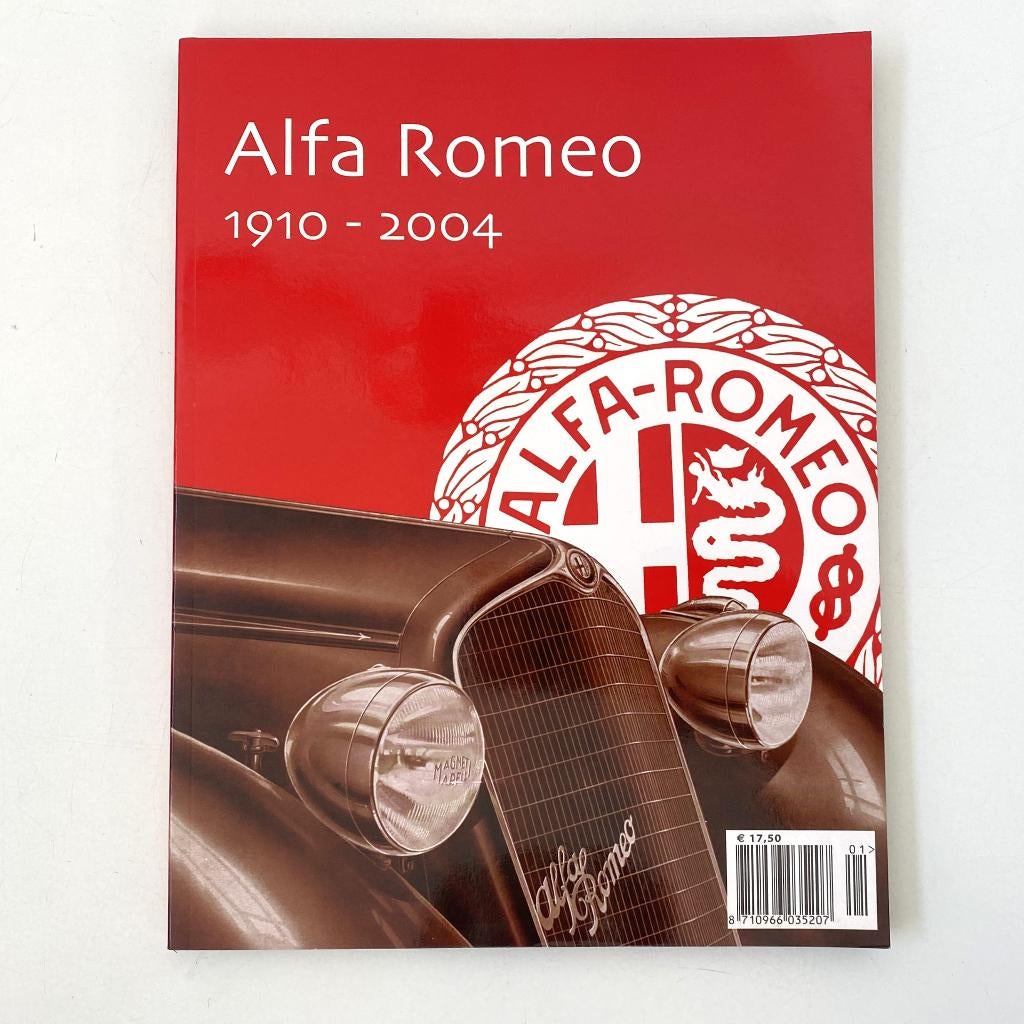 Alfa Romeo 1910-2004 - Soft cover/ paperback, Verzenden, Zo goed als nieuw, Alfa Romeo