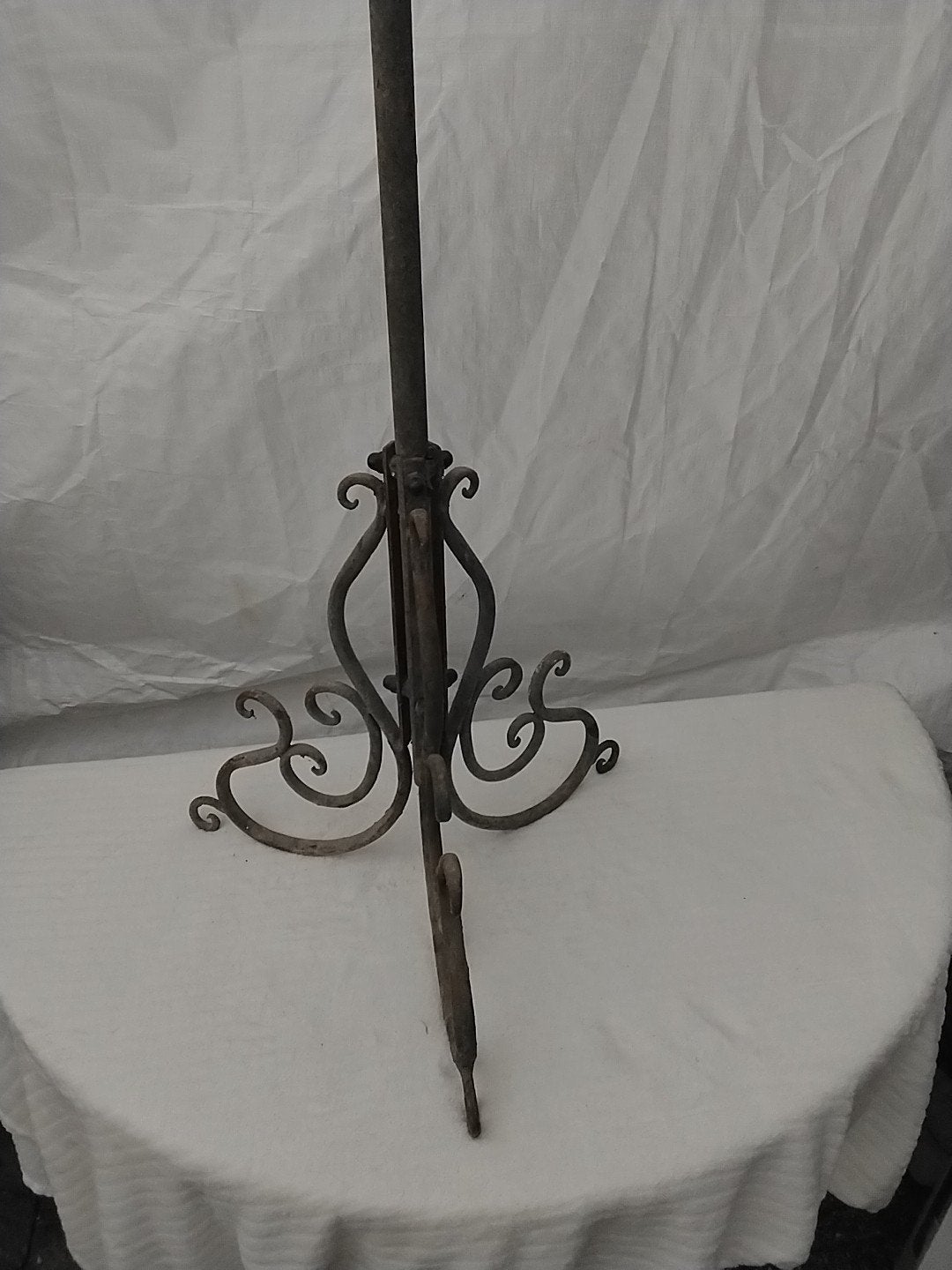 Groot ijzeren kandelaar, 5-armig, 147 cm hoog, Huis en Inrichting, Ophalen of Verzenden, Overige materialen