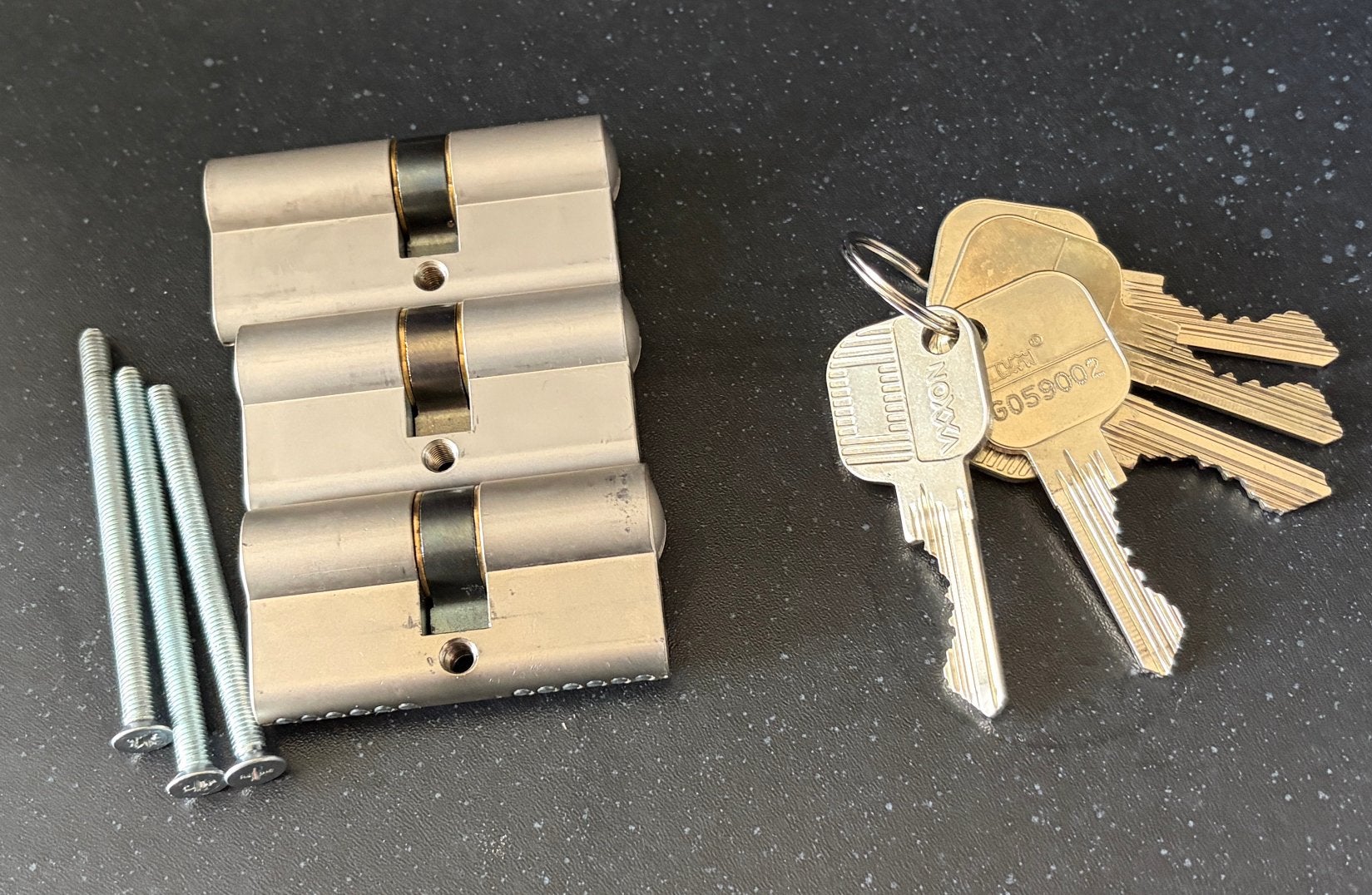 3x gelijksluitende Cilinderslot deurslot 2x30-30 1x30-35, Ophalen of Verzenden, Nieuw, Slot