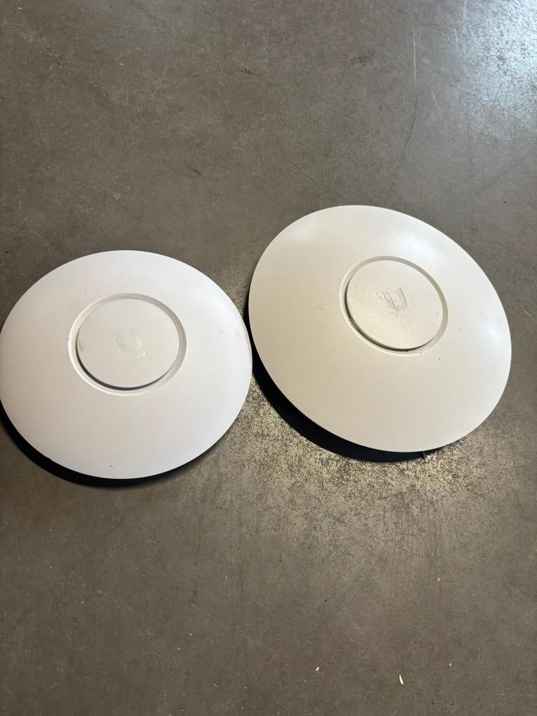 Ubiquiti Unifi AP, Computers en Software, Accesspoints, Ophalen of Verzenden, Gebruikt, Ubiquiti Unifi