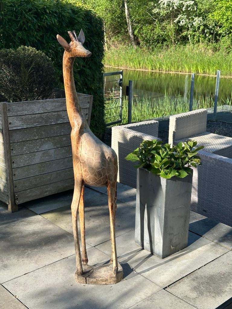 Handgesneden houten giraffe – decoratief kunstbeeld, Antiek en Kunst, Kunst | Beelden en Houtsnijwerken, Ophalen, Houtsnijwerk