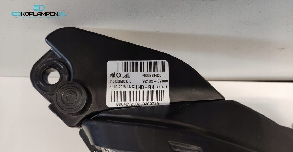 Hyundai i10 2 koplamp links rechts, Gebruikt, -, -, Ophalen of Verzenden