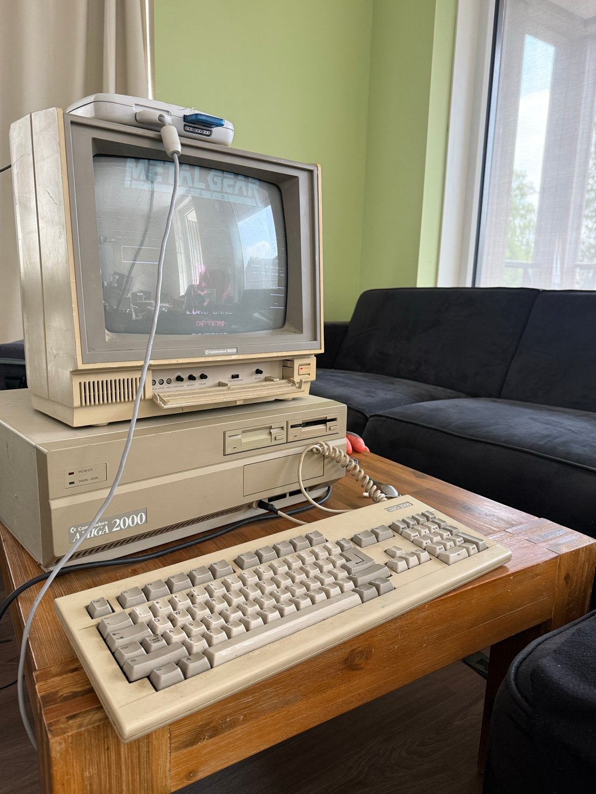 Amiga 2000 met Commodore 1802 beeldscherm en toetsenbord, Ophalen
