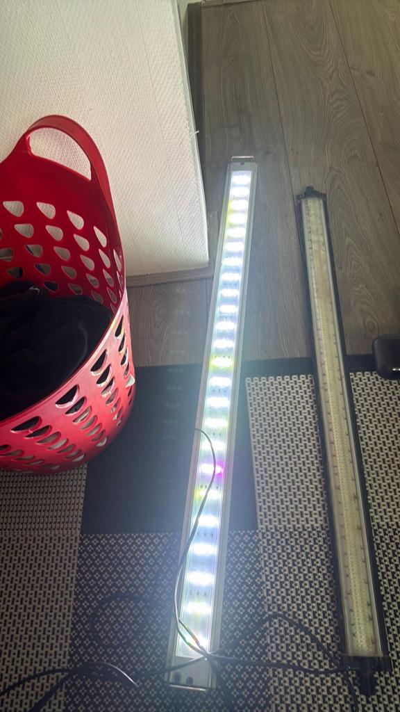 Jbl verlichting 2 grote led lampen, Dieren en Toebehoren, Ophalen, Zo goed als nieuw, Verlichting of Verwarming