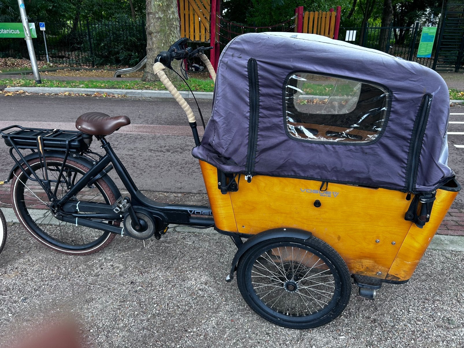 Bakfiets elektrisch, Ophalen, Zo goed als nieuw, 4 kinderen of meer, Elektrisch