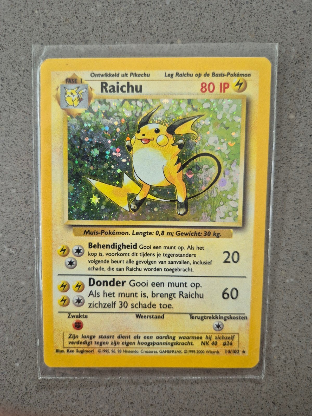 Raichu Holo Rare 14/102 Base Set Nederlandse Kaart, Hobby en Vrije tijd, Verzamelkaartspellen | Pokémon, Ophalen of Verzenden