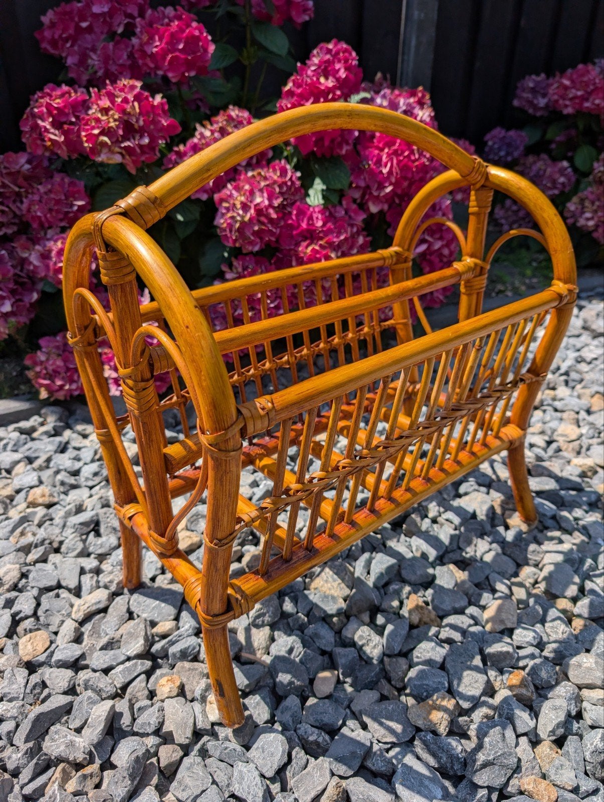 Vintage rotan krantenbak / lectuurbak, Huis en Inrichting, Woonaccessoires | Krantenbakken en Lectuurbakken, Ophalen, Gebruikt