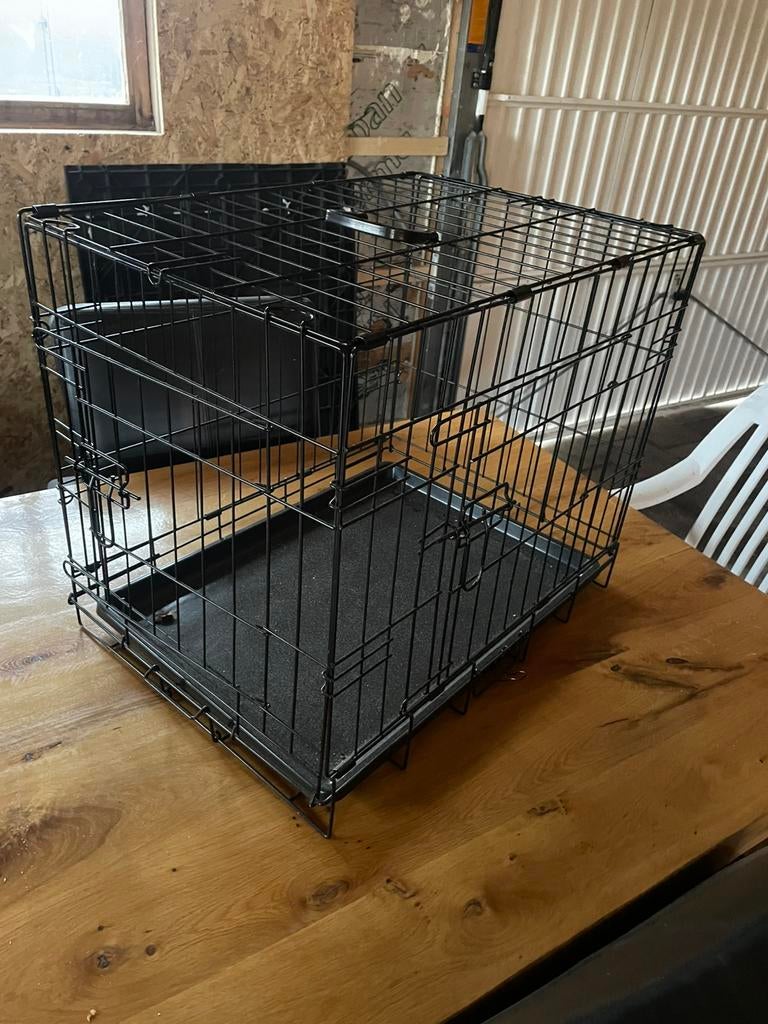 Nette hondenbench, Dieren en Toebehoren, Ophalen of Verzenden, Zo goed als nieuw