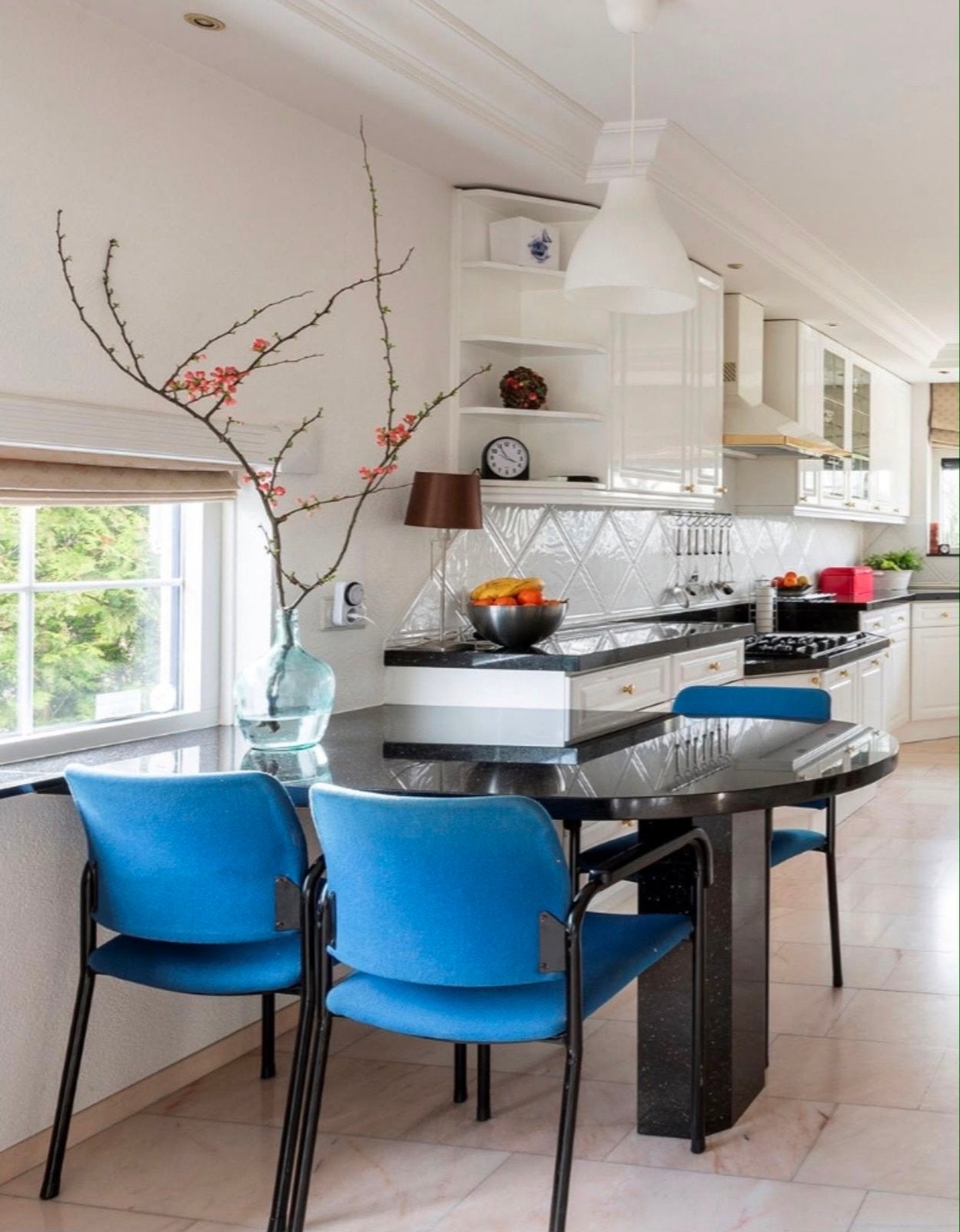 Zwart granieten aanrechtblad met bar en zuil, Huis en Inrichting, Keuken | Keukenelementen, Ophalen, Gebruikt, 75 cm of meer, Zwart