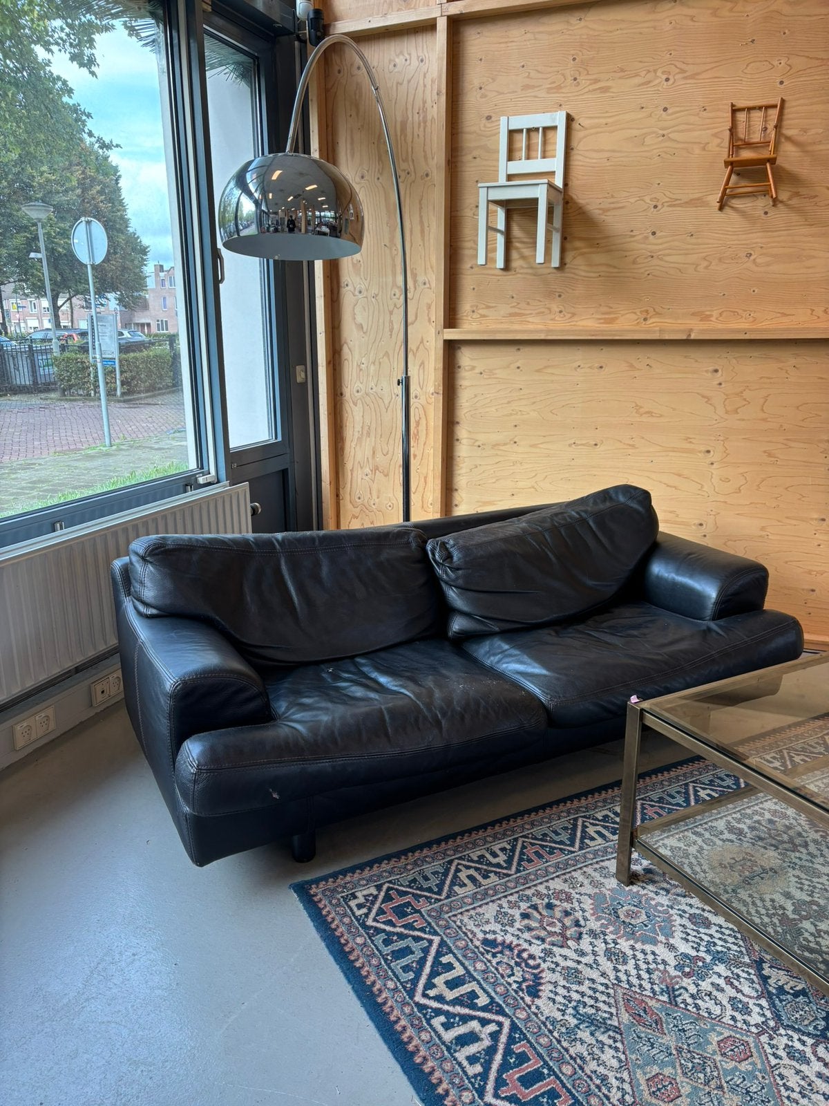 Leren bank, Ophalen, Gebruikt