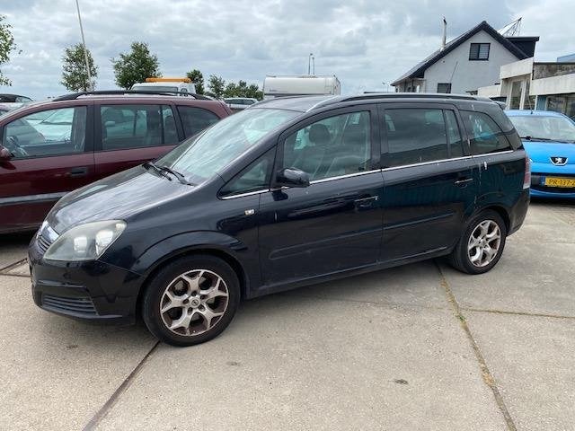 Opel Zafira 2.2 Cosmo 2007 leder interieur €750,-, Auto's, Voorwielaandrijving, Stof, Gebruikt, Zwart