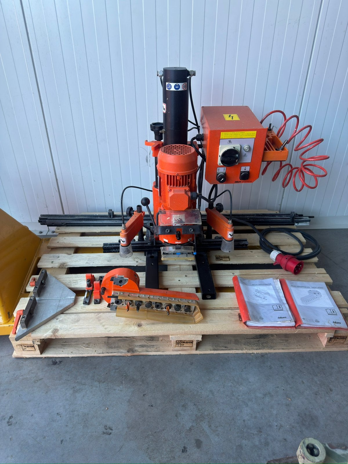 Blum Minipress met rijboormodule, Gebruikt, Ophalen of Verzenden, X, X