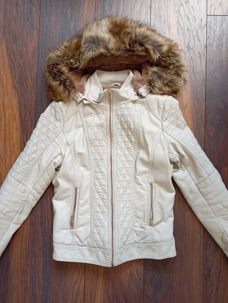 Kort warm gevoerd PU leren jasje, lichtbeige, maat 36, Ophalen of Verzenden, Zo goed als nieuw, Maat 36 (S), Beige