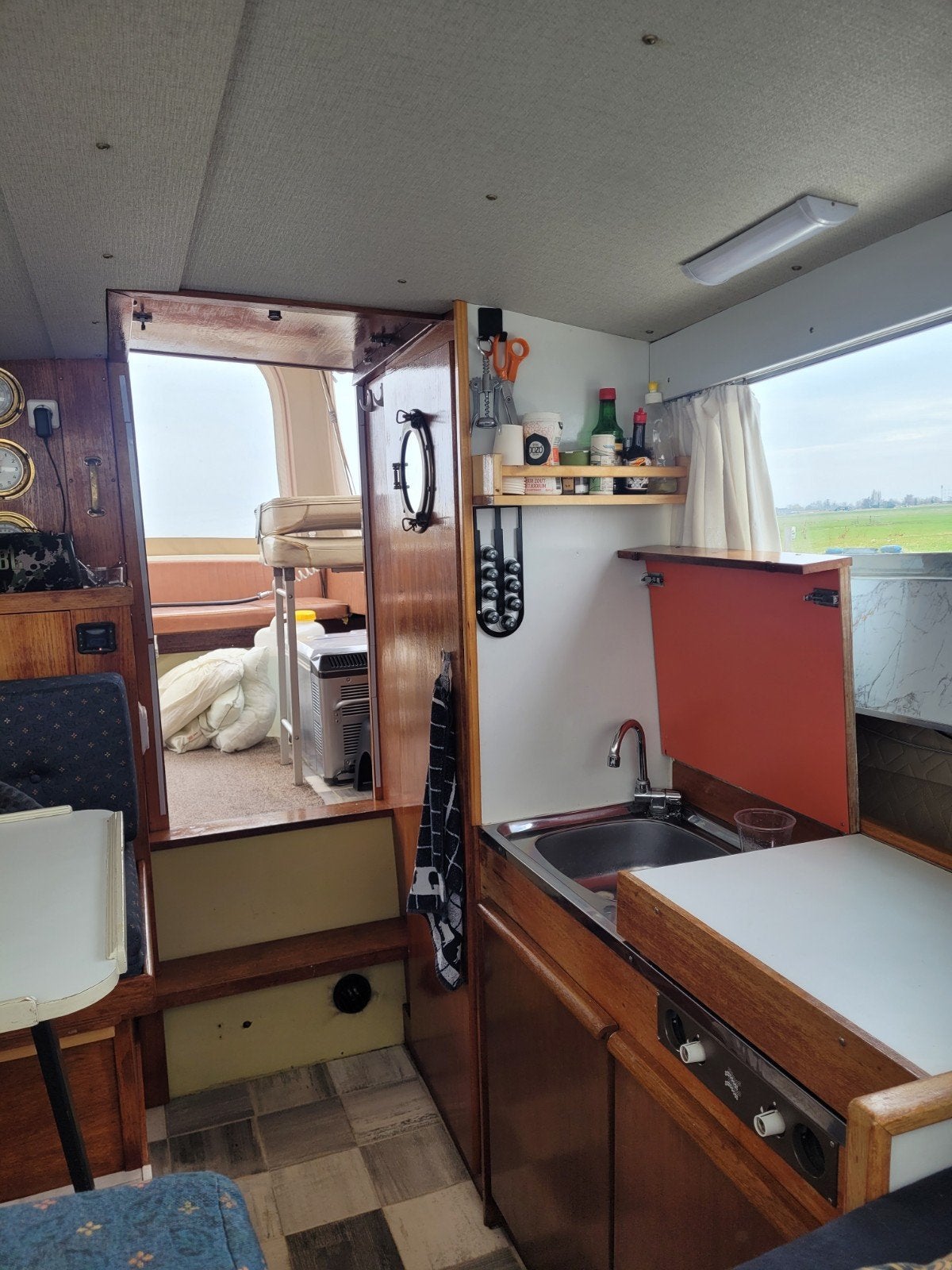 Foto 9 van marco 730 ht nieuwe kap / diesel / boegschroef off grid