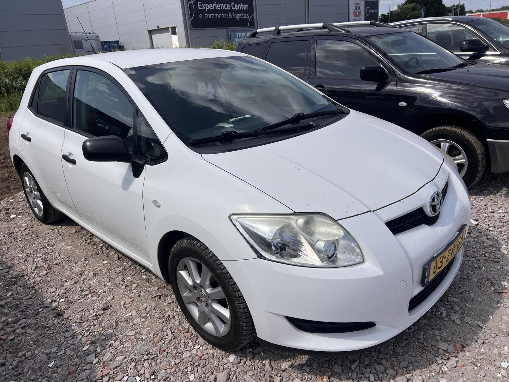 Toyota Auris 2.0 D-4D Terra Airco Clima Trekhaak Nette staat, Auto's, 1998 cc, Gebruikt, 4 cilinders, Wit