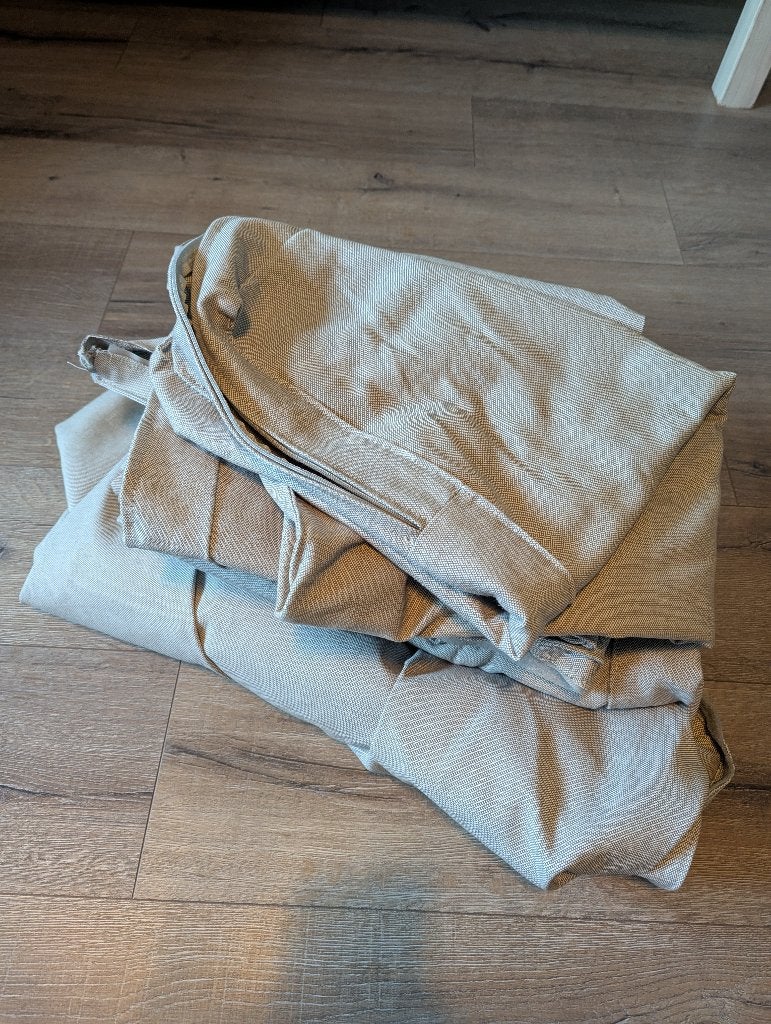 Licht grijze 3 zits ikea Kivik bank hoezen, Huis en Inrichting, Banken | Bankstellen, Ophalen, Gebruikt, Driepersoons, 75 tot 100 cm