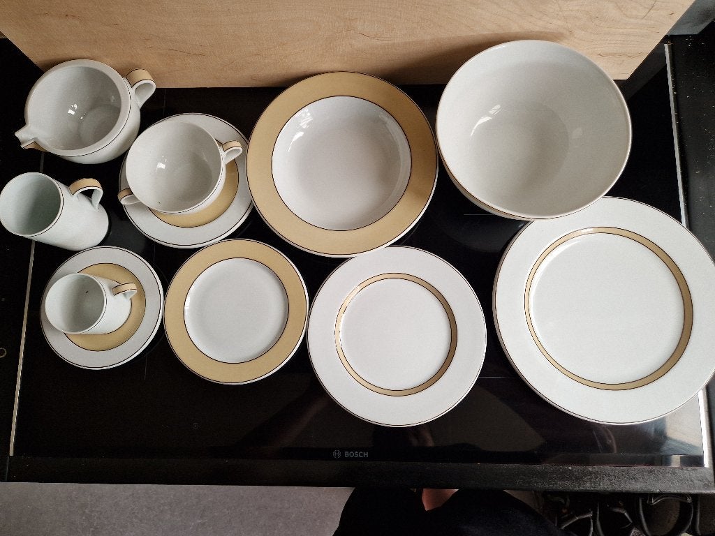 Te koop Arzberg servies 9-delig, Ophalen, Zo goed als nieuw, Overige stijlen, Porselein