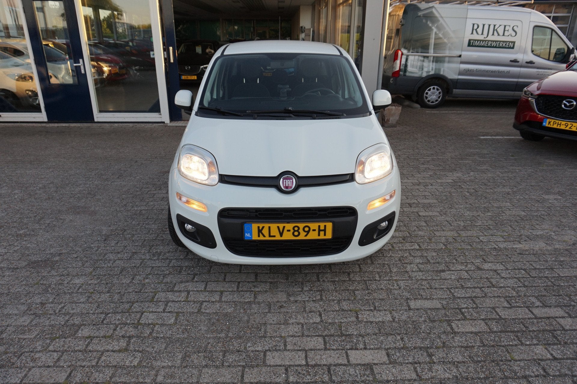 Fiat Panda 1.2 Lounge , 4cil , 5pers Incl nw apk/beurt & 12, 12 maanden, Stof, Gebruikt, Wit