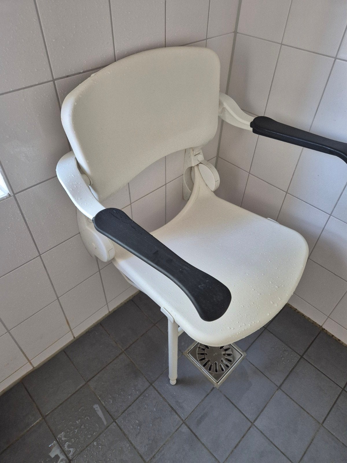 Handicare Linido douchezitting, Ophalen of Verzenden