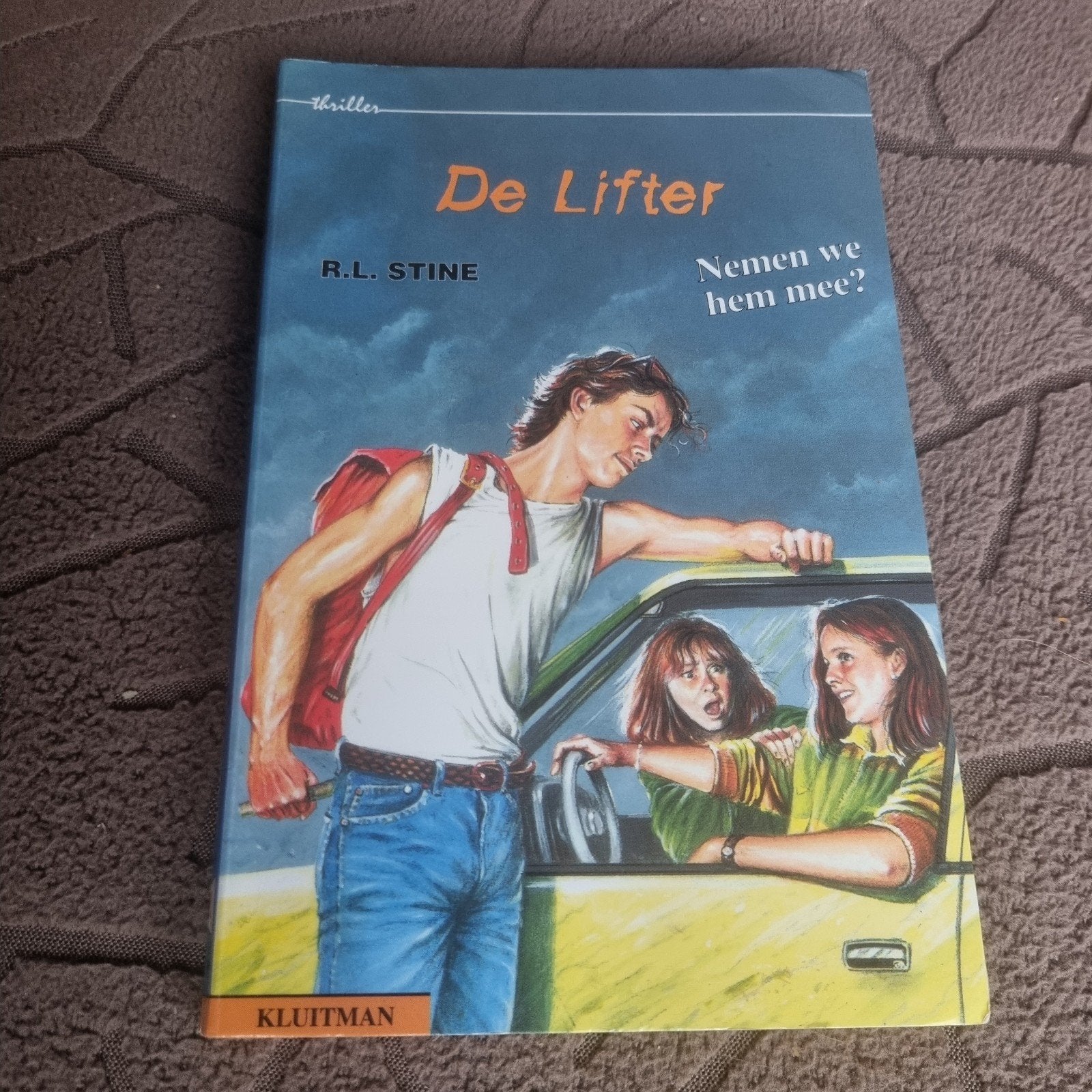 De Lifter - R.L. Stine (Thriller), Ophalen of Verzenden, Gelezen, R.L. Stine