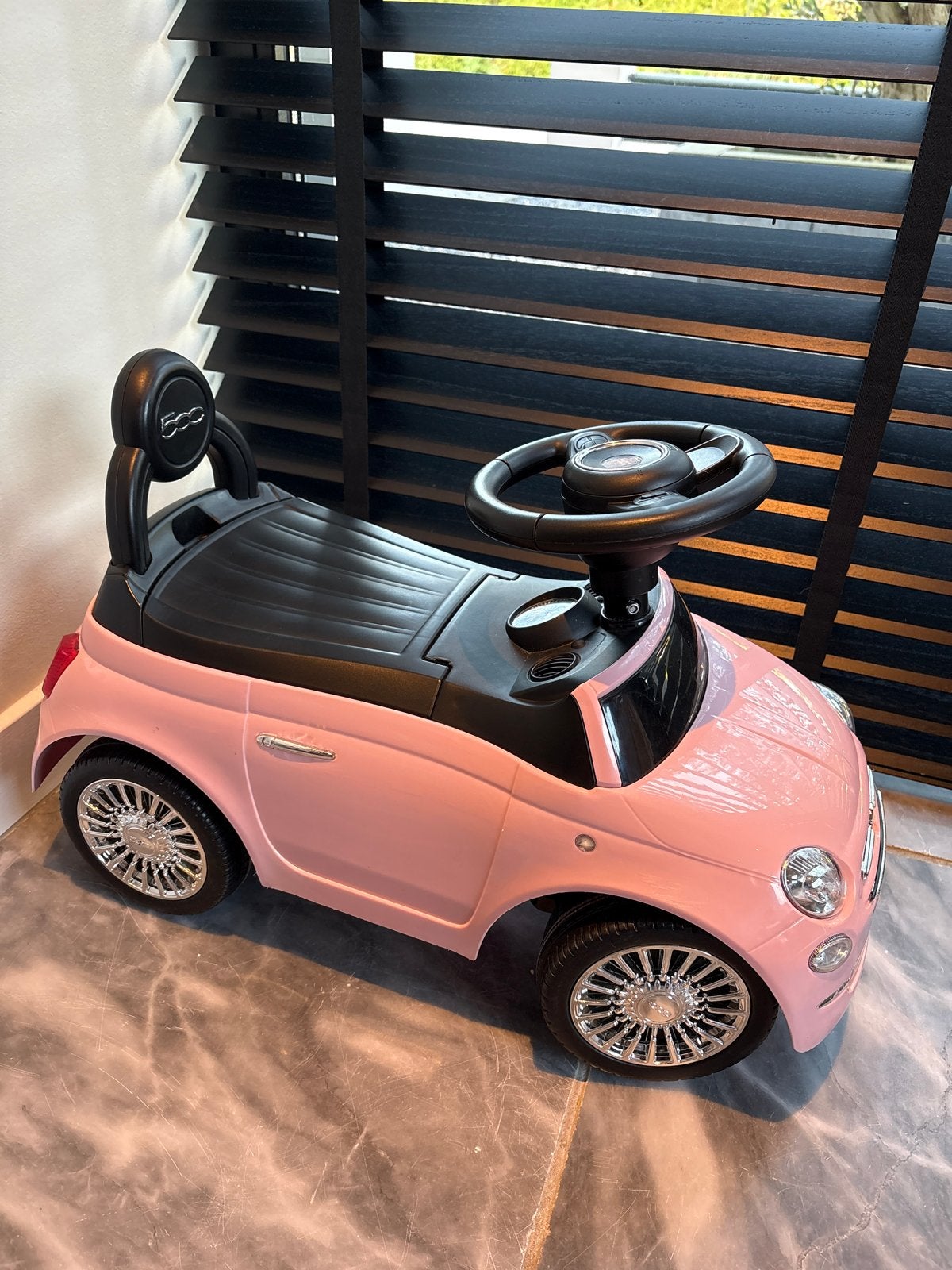 Fiat 500 loopauto roze met geluid, Ophalen, Zo goed als nieuw