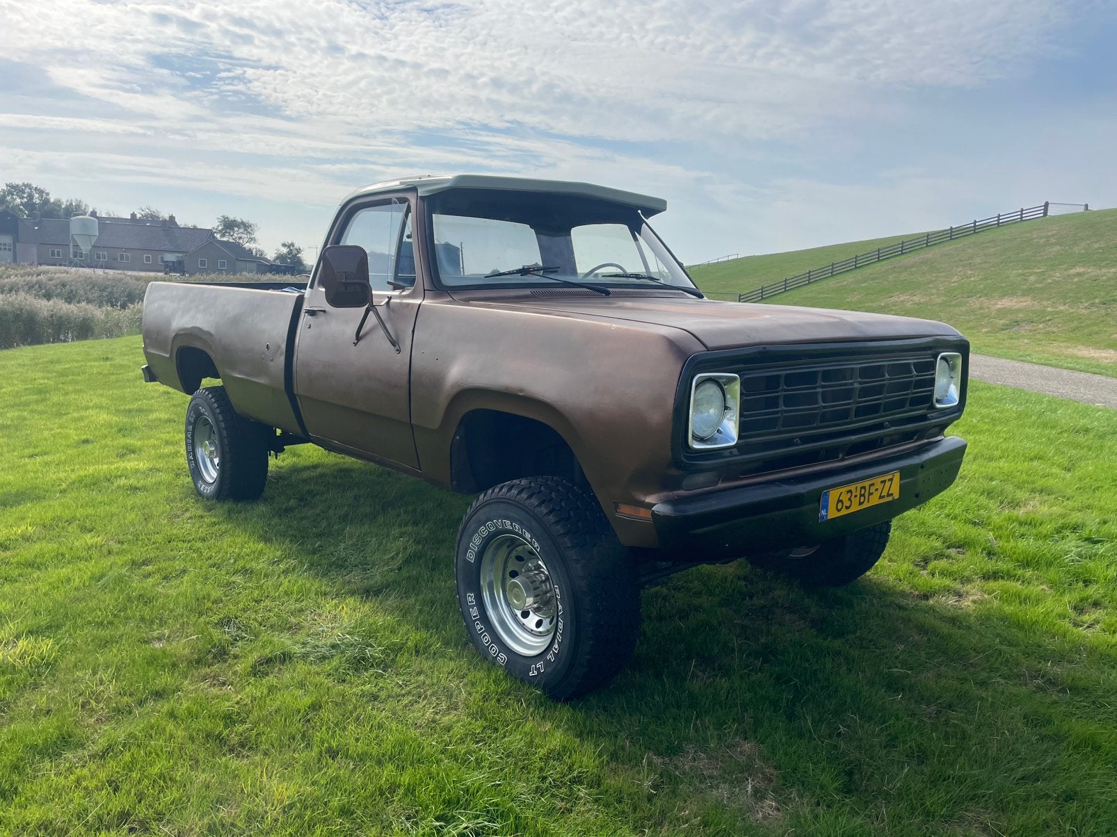 Dodge W200 1976 PickUp, 156 pk, 2190 kg, Particulier, Dodge