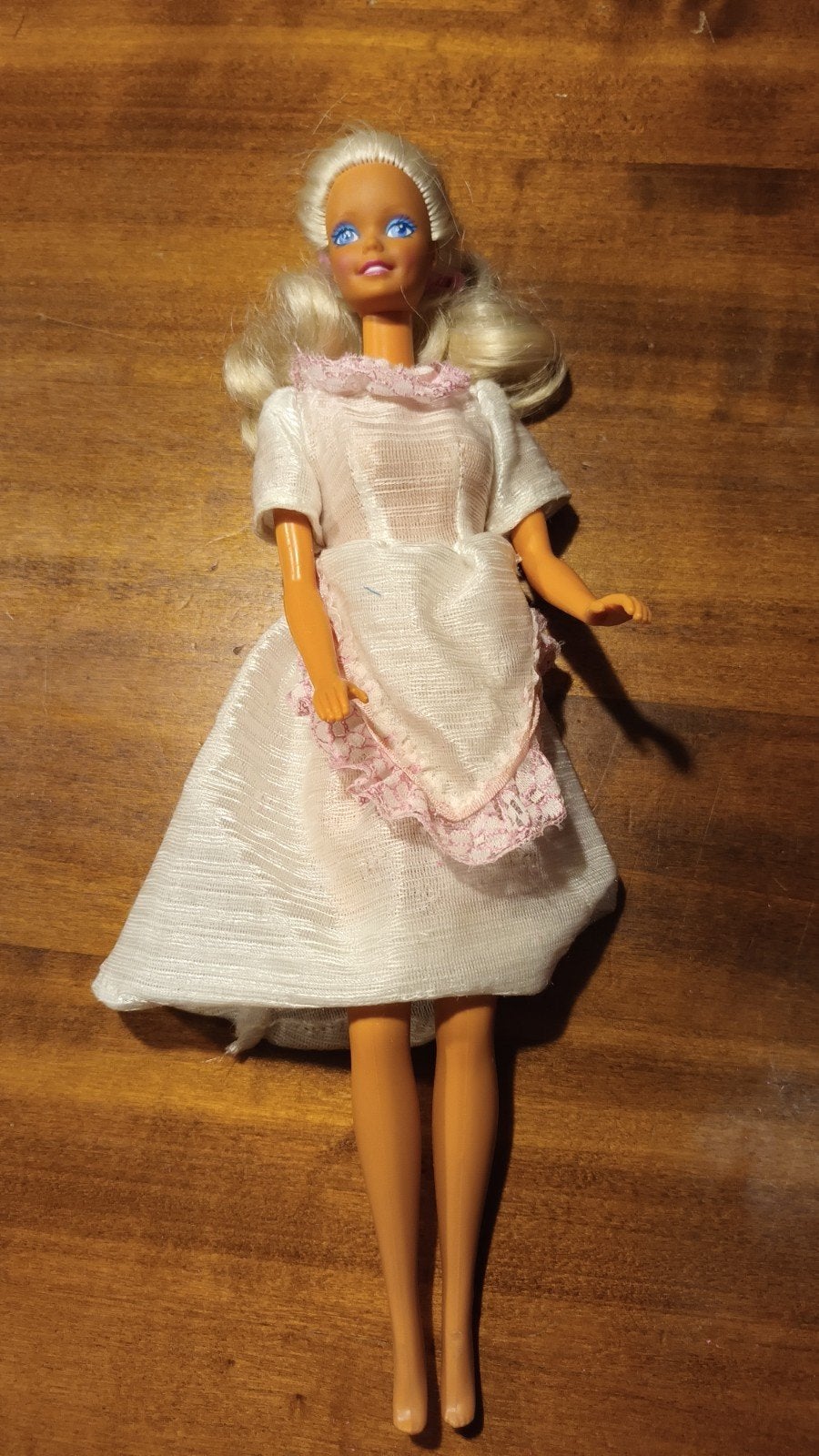 Vintage Barbie Pop in Witte Jurk met Roze Kant, Ophalen of Verzenden, Zo goed als nieuw, Pop