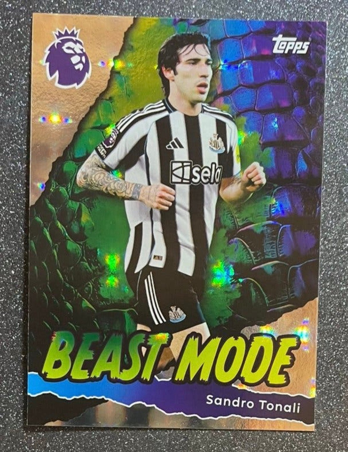 Topps Premier League 25/26   BEAST MODE   TONALI  NEWCASTLE, Verzenden, Zo goed als nieuw, Plaatje