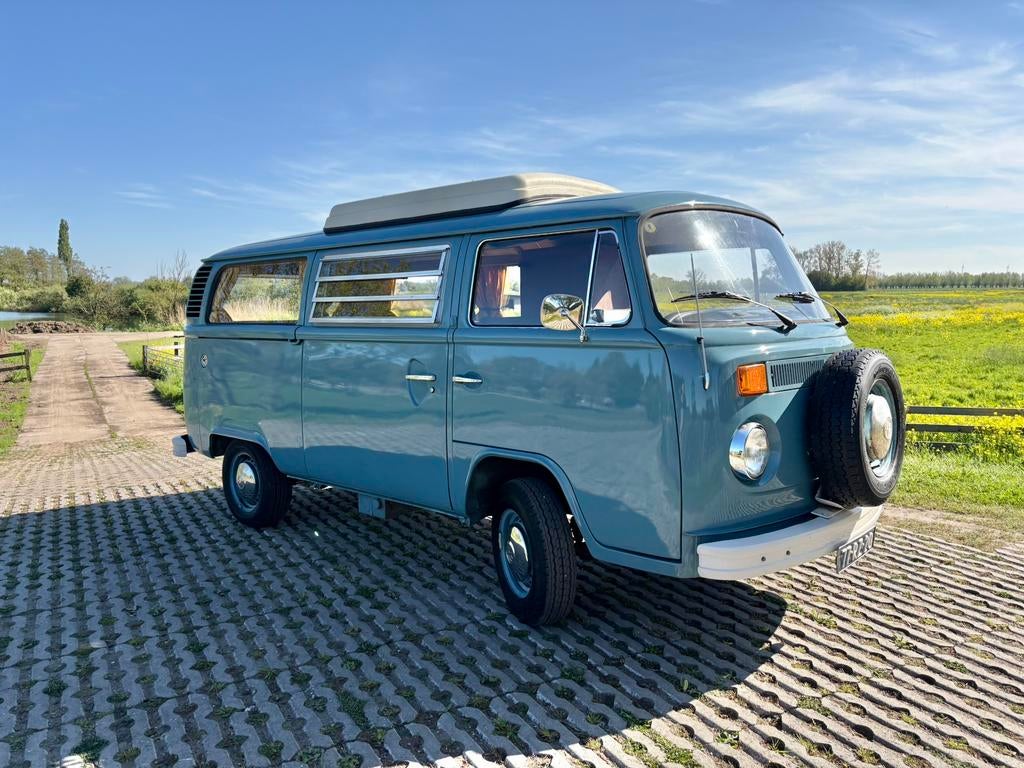 Volkswagen T2 1977 origineel NL met Westfalia interieur, Overige carrosserieën, Origineel Nederlands, Overige kleuren, Handgeschakeld