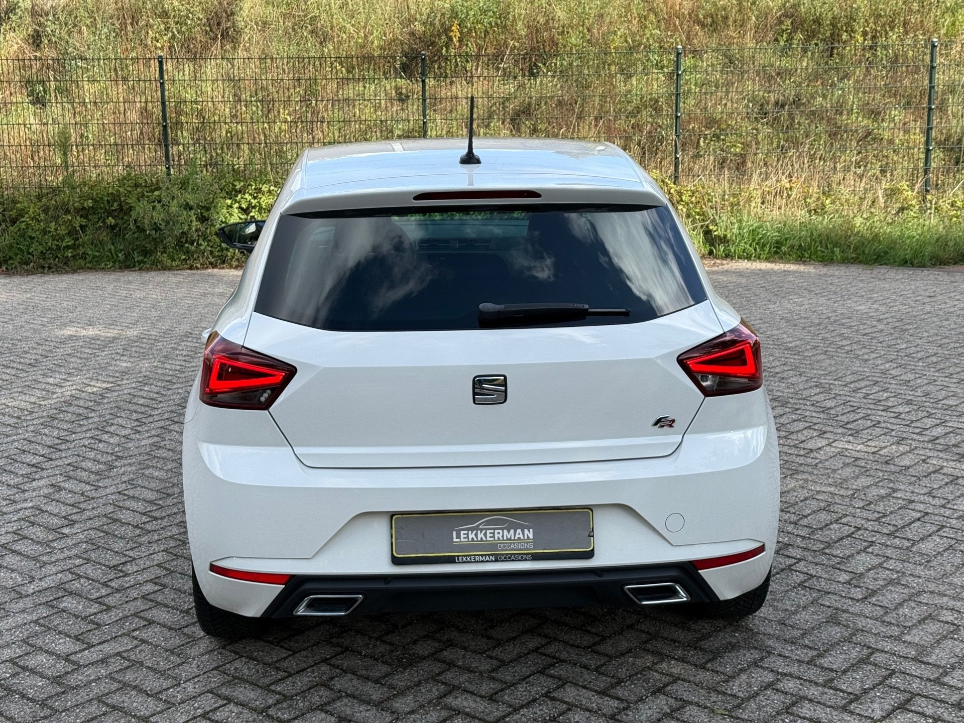 SEAT Ibiza 1.0 TSI FR 116PK I 6 BAK I CARPLAY I ALCANTARA I, Voorwielaandrijving, Gebruikt, 1028 kg, Origineel Nederlands