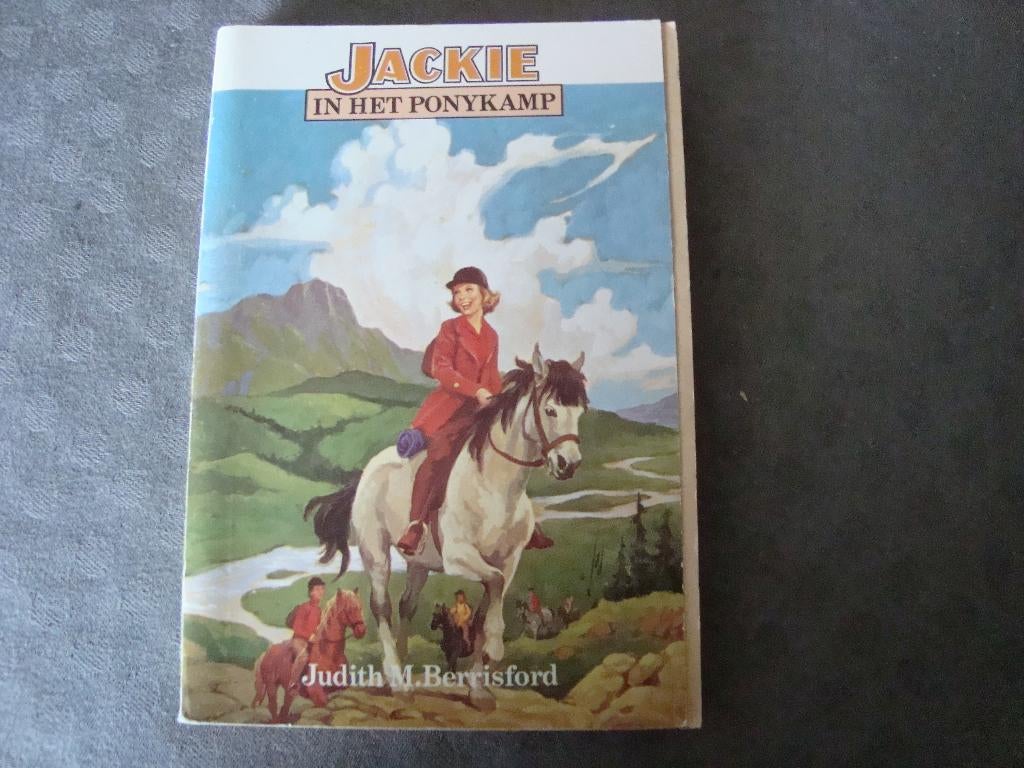 Jackie in het ponykamp, Ophalen of Verzenden, Zo goed als nieuw