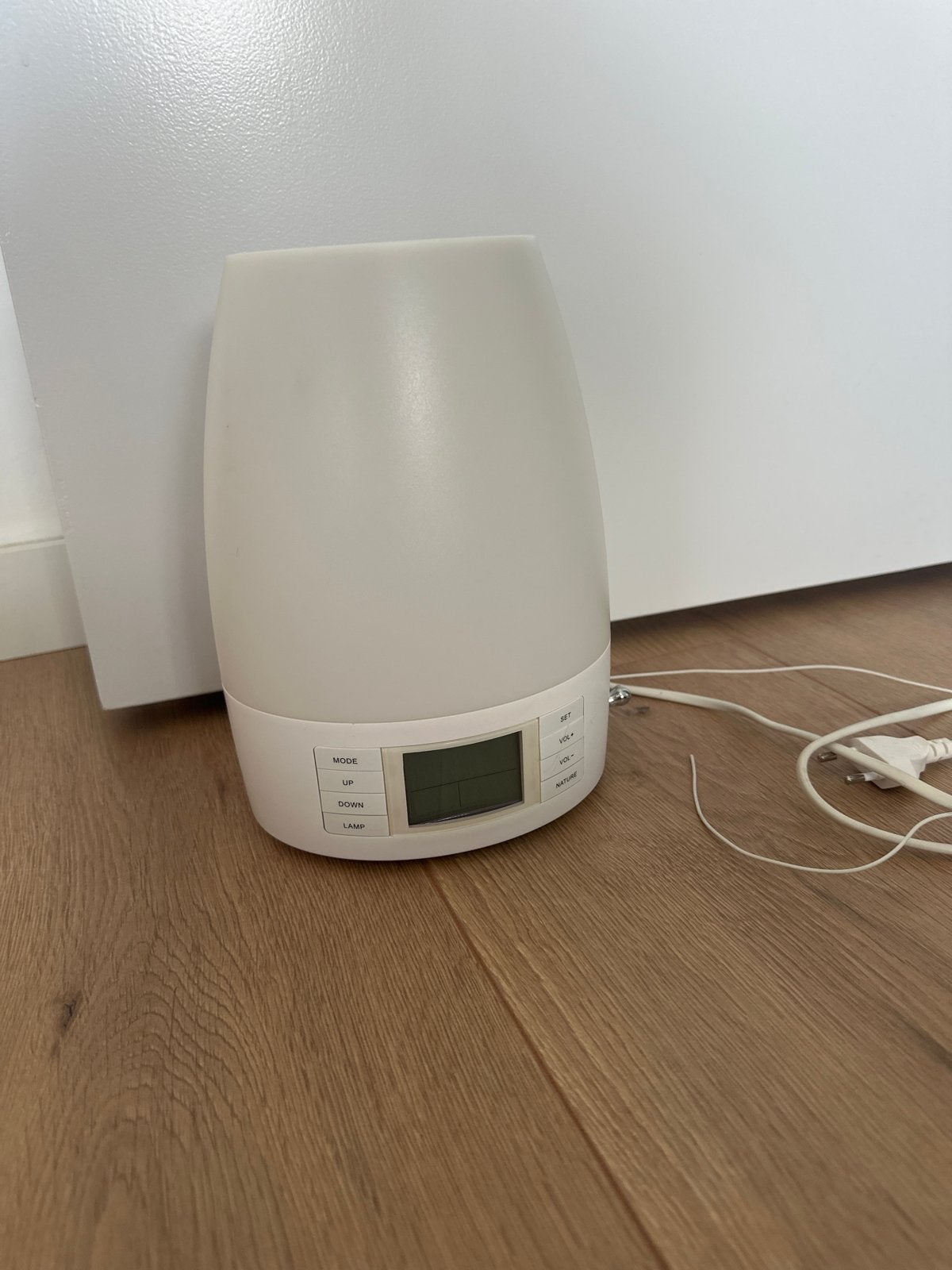 Akai Daglicht Wekker Radio - Word Natuurlijk Wakker, Ophalen of Verzenden, Gebruikt, Radio