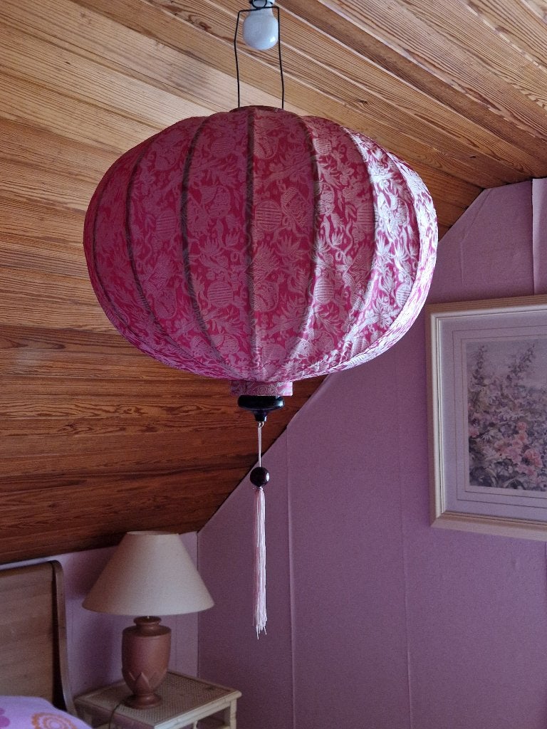 Een roze vietnamese lampion lamp, Huis en Inrichting, Lampen | Hanglampen, Ophalen, Minder dan 50 cm