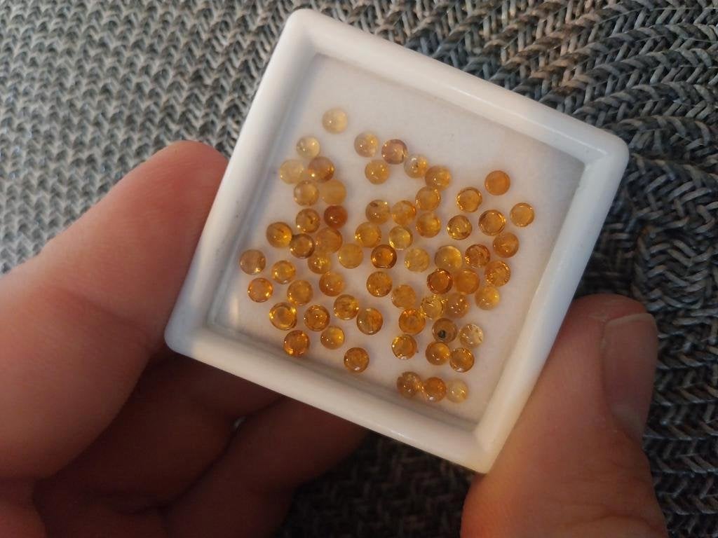 A kleur citriend cabochons klein, Ophalen of Verzenden, Zo goed als nieuw