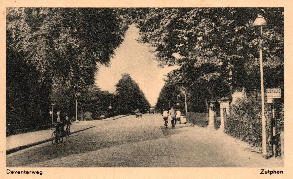 Zutphen, Deventerweg (1955) 131410, Ophalen of Verzenden, 1940 tot 1960, Gelopen, Gelderland