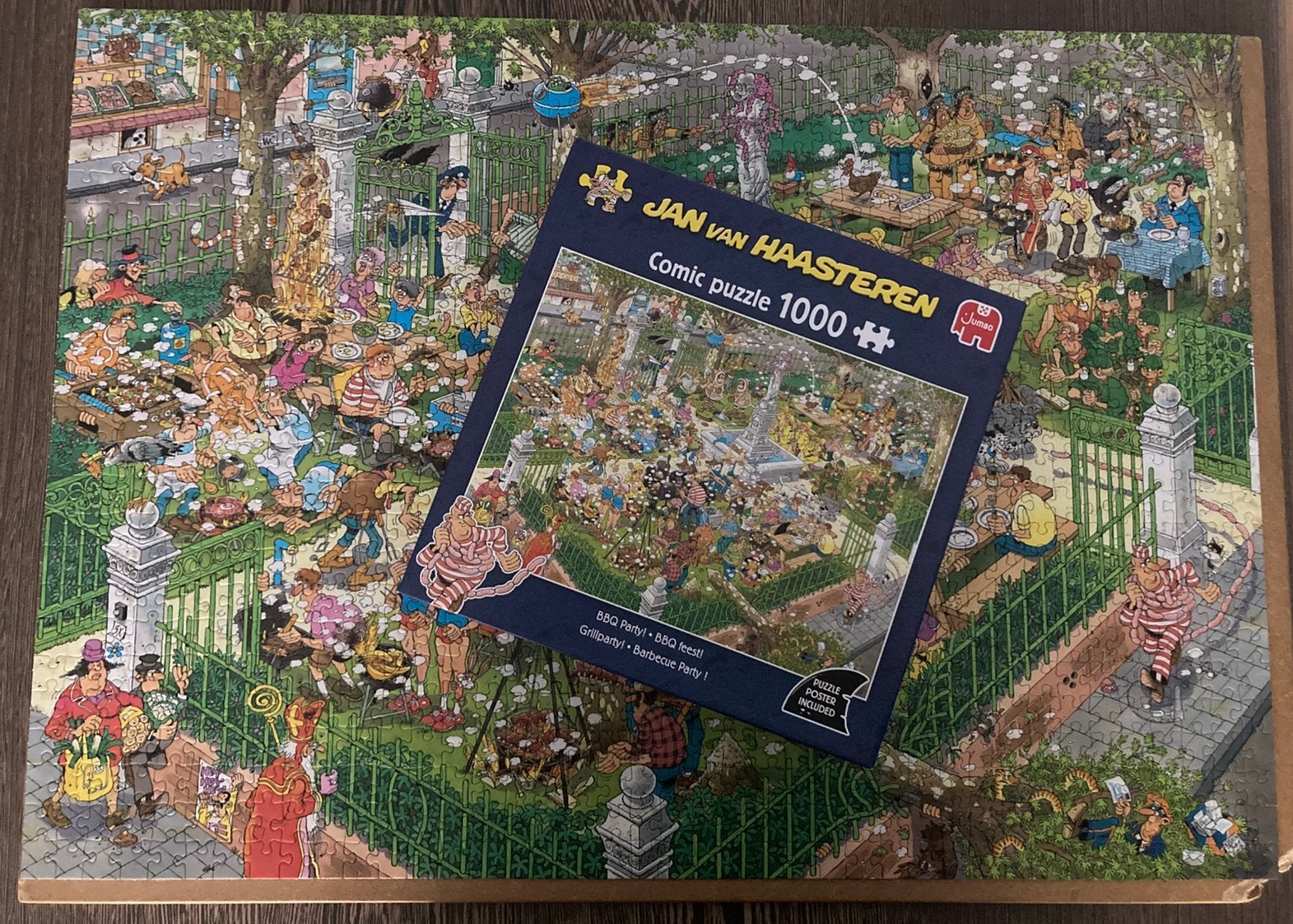 Jan van Haasteten, 1000, BBQ feest, Ophalen of Verzenden, 500 t/m 1500 stukjes, Zo goed als nieuw, Legpuzzel