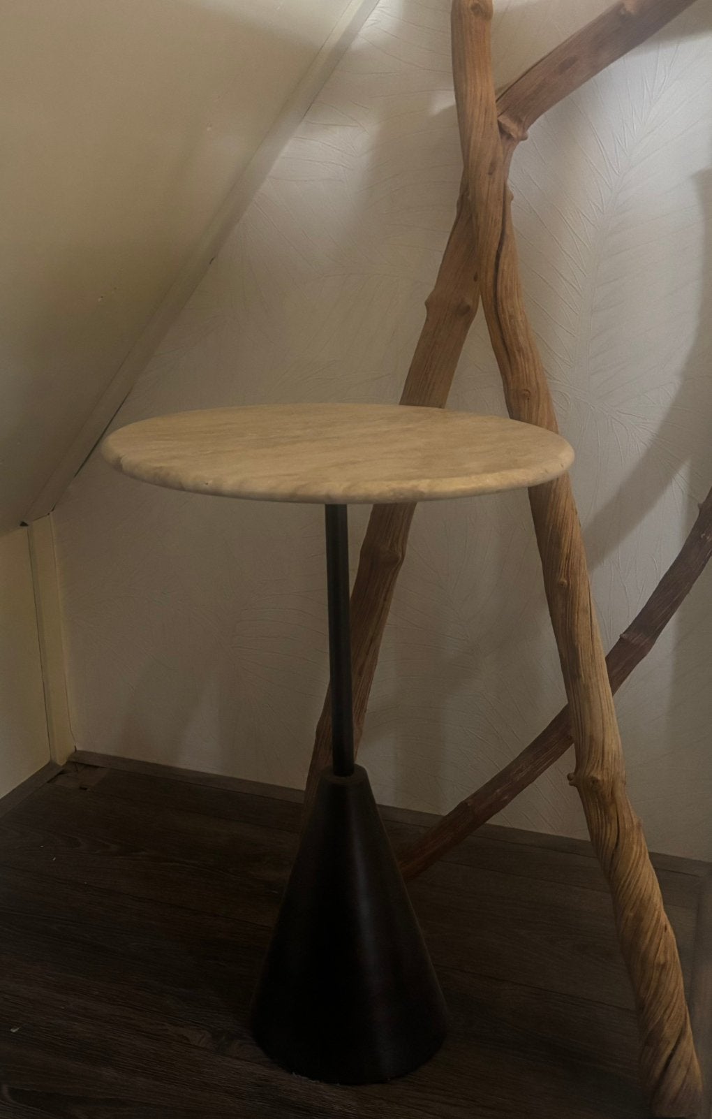 Avalon bijzettafel Richmond- Travertin Marmer, Huis en Inrichting, Tafels | Bijzettafels, Minder dan 55 cm, Rond, Zo goed als nieuw